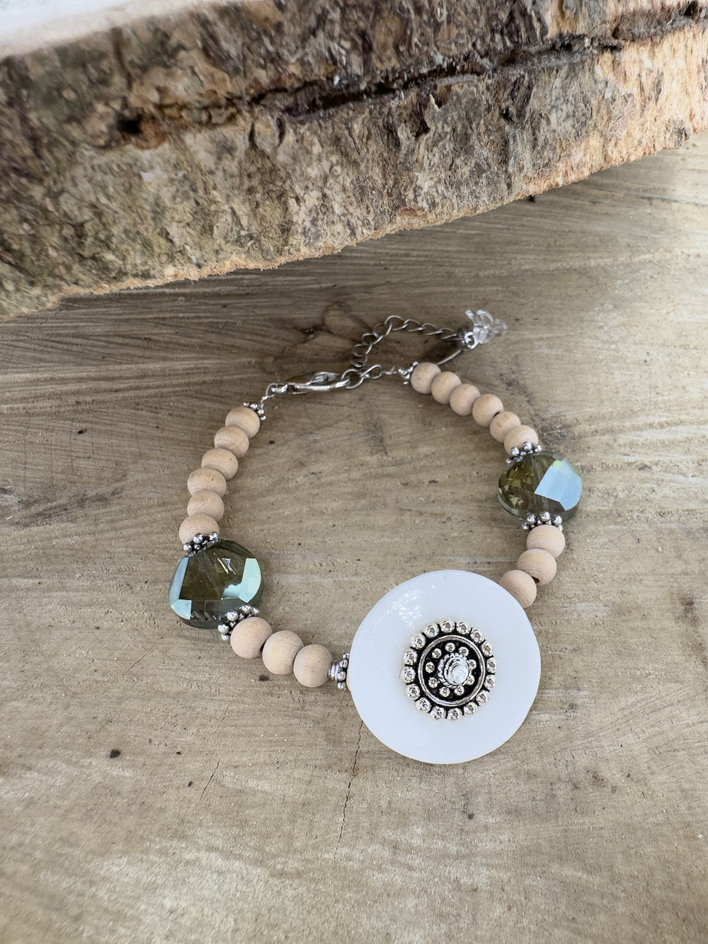 Crystal, porcelain and wood bracelet N.8