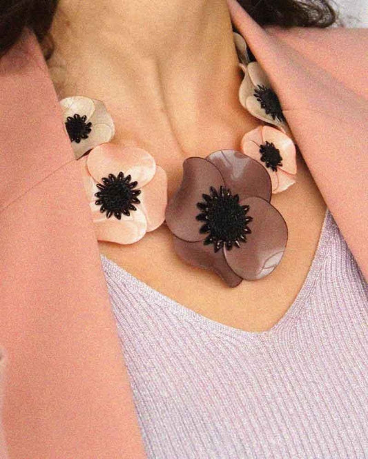 Anémone Seven Flowers Necklace