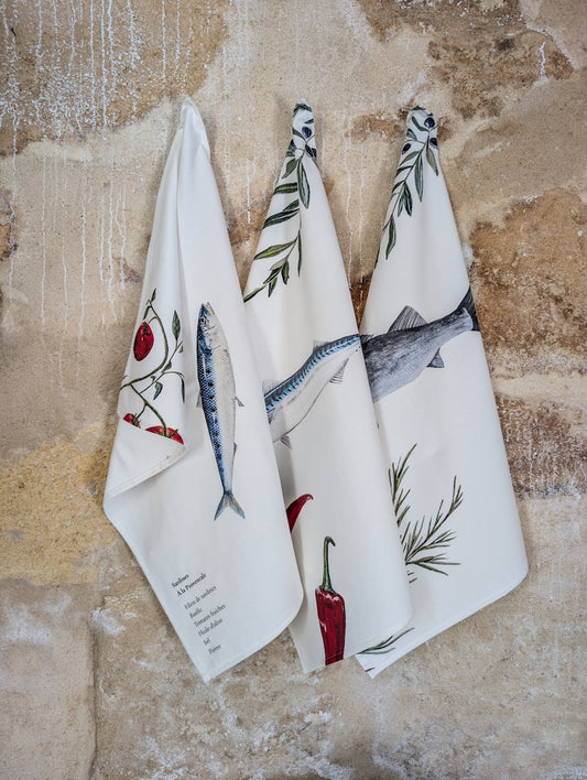 Set of 3 Tea Towels - Fishes recipes design